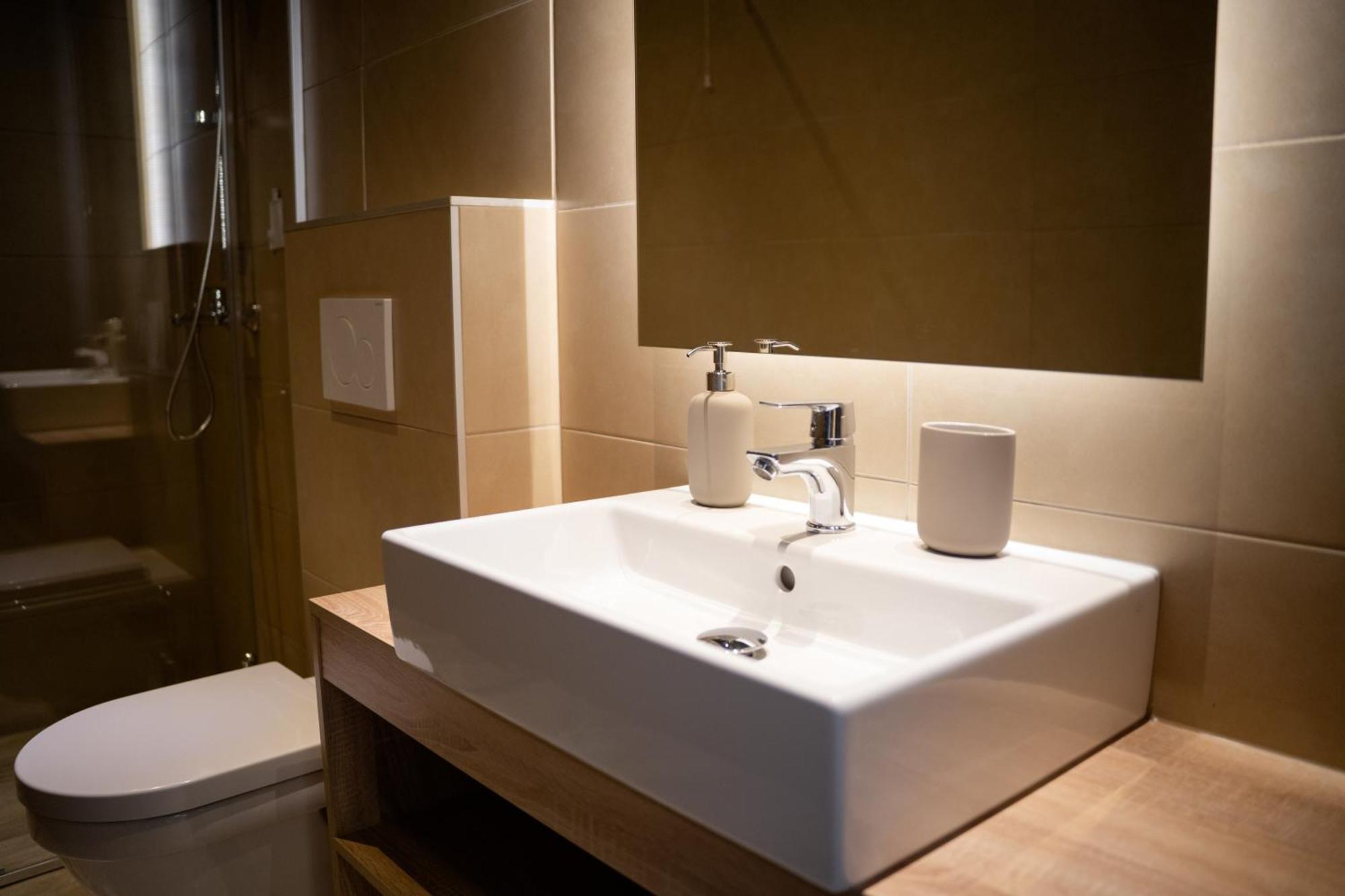Olivia Rooms Beograd Bagian luar foto