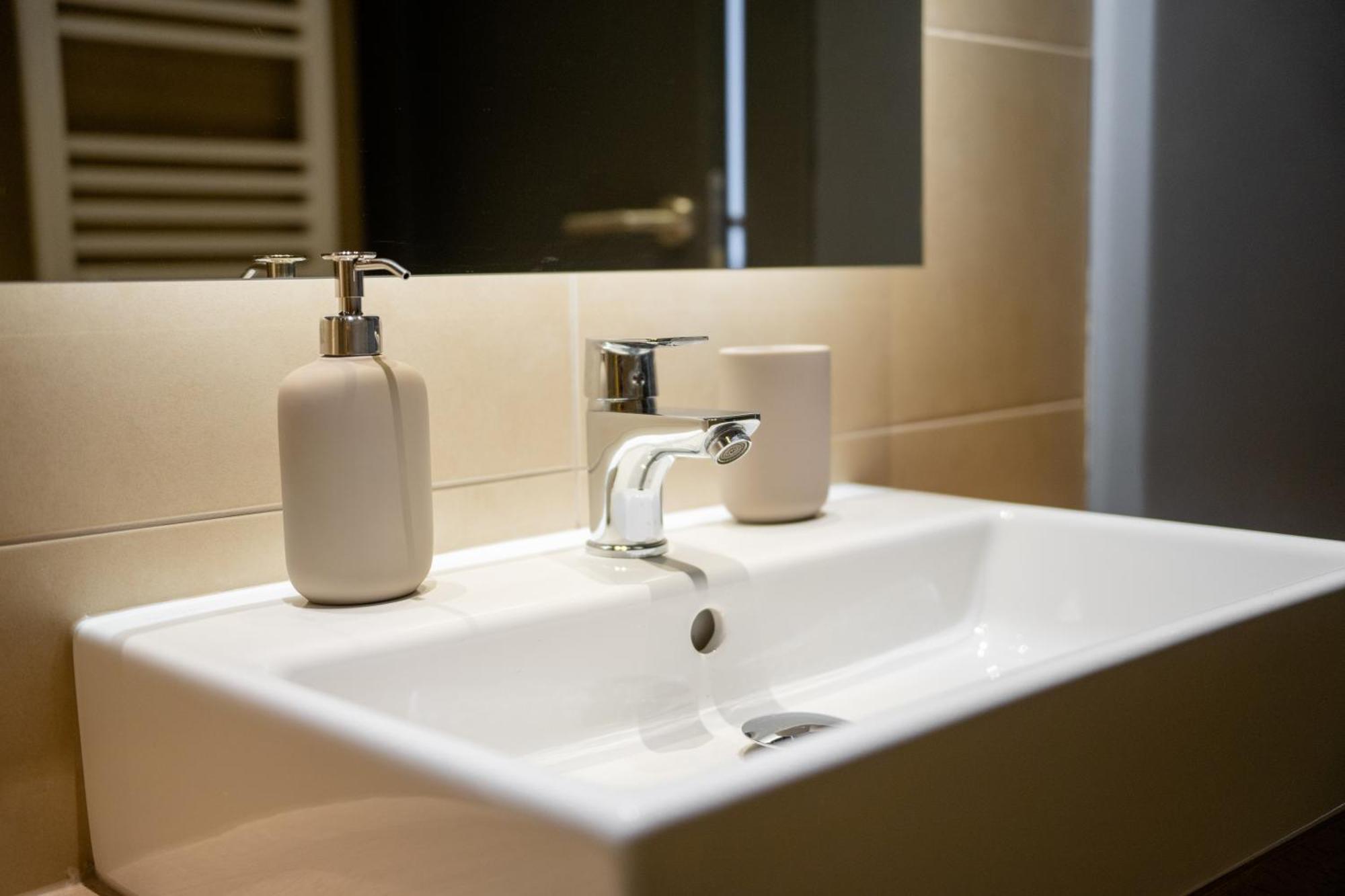 Olivia Rooms Beograd Bagian luar foto
